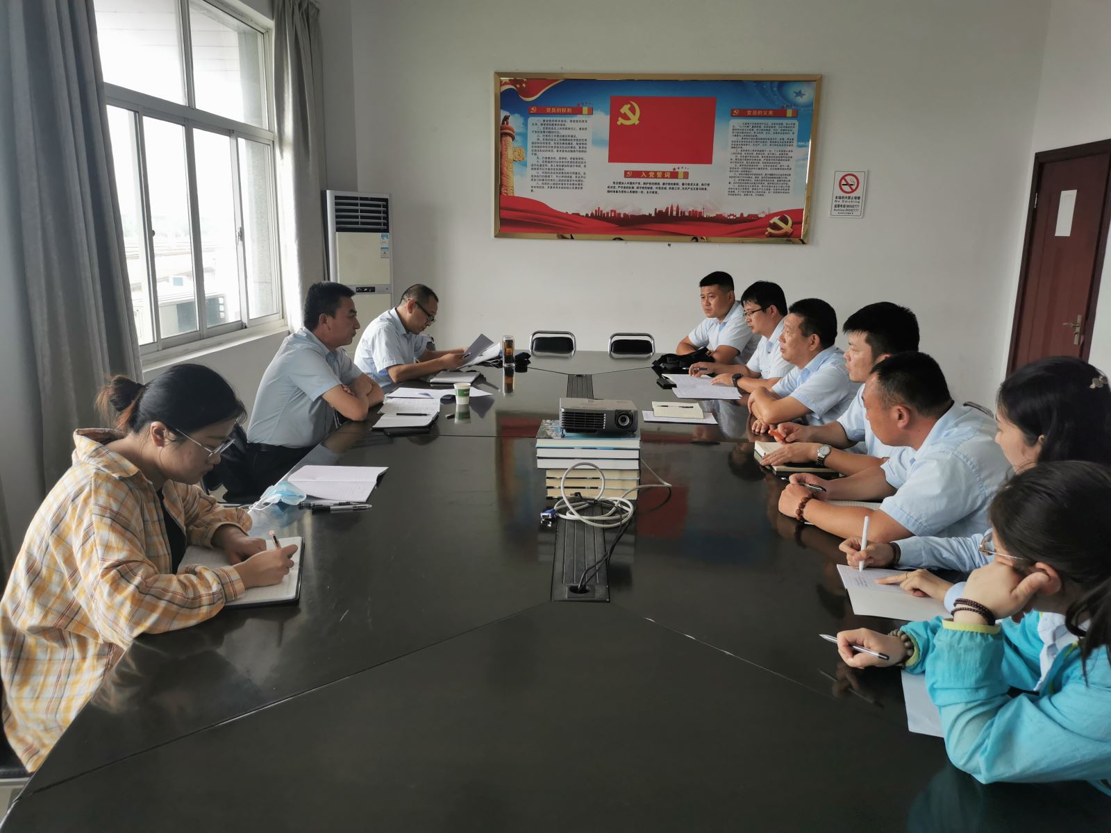 下基層 提高調(diào)研實(shí)效